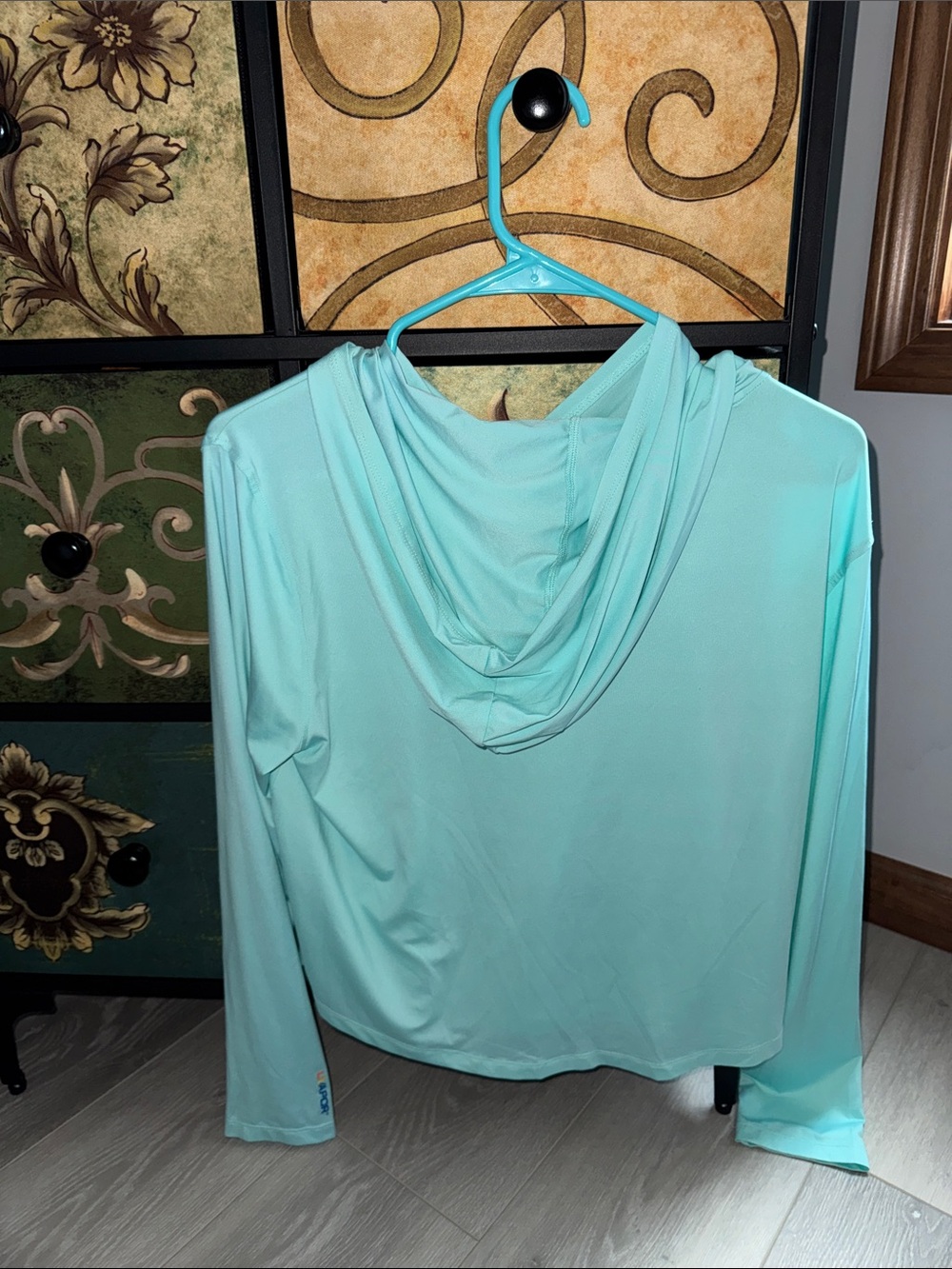 Salt Life Mint Long Sleeve Sun Shirt with Navy Tropical Print Shorts - Picture 8 of 15